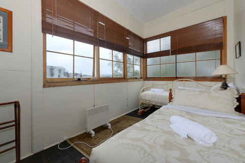 Edinburgh Gallery Bed & Breakfast - Kingaroy Accommodation 37