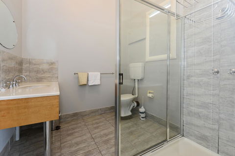 Edinburgh Gallery Bed & Breakfast - Kingaroy Accommodation 12