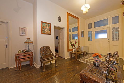 Edinburgh Gallery Bed & Breakfast - Kingaroy Accommodation 2