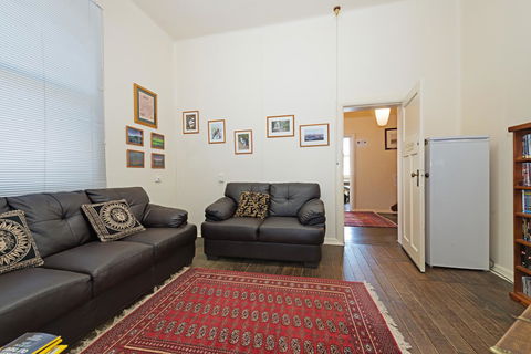 Edinburgh Gallery Bed & Breakfast - Kingaroy Accommodation 3