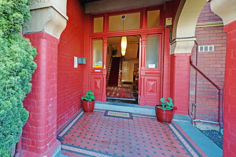 Edinburgh Gallery Bed & Breakfast - Kingaroy Accommodation 1