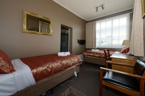 Edinburgh Gallery Bed & Breakfast - Kingaroy Accommodation 7
