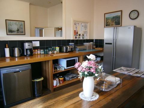 Edinburgh Gallery Bed & Breakfast - Kingaroy Accommodation 5
