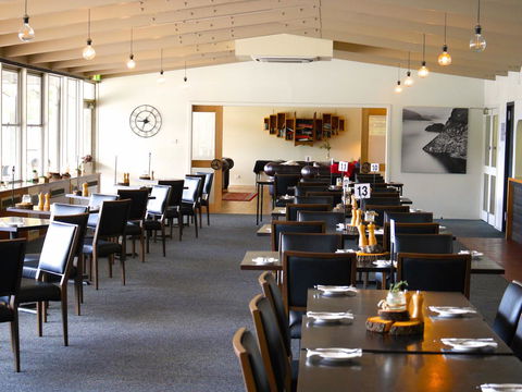 Pedder Wilderness Lodge - Kingaroy Accommodation 6