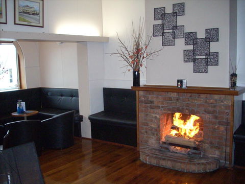 Bridge Hotel - Kingaroy Accommodation 17