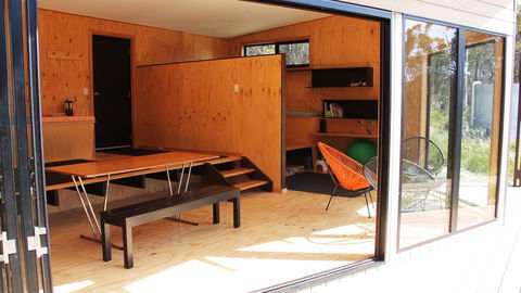 BAY OF FIRES ECO HUT Off Grid Experience At Binalong Bay - Kingaroy Accommodation 2