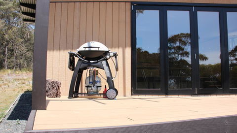 BAY OF FIRES ECO HUT Off Grid Experience At Binalong Bay - Kingaroy Accommodation 14