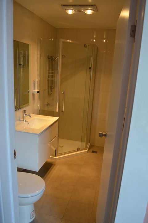Empire Hotel Queenstown - Kingaroy Accommodation 5