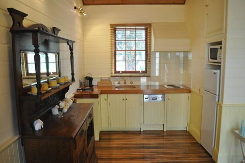 The Mill House Cottage - Kingaroy Accommodation 8