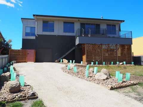 GRANITE BEACH HOUSE @ Bay Of Fires - Kingaroy Accommodation 15