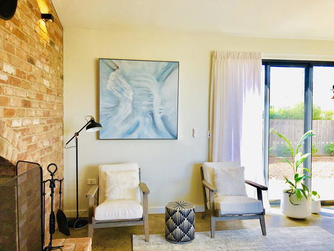 EMBRACING EVANDALE - Hosted By L'Abode Accommodation - Kingaroy Accommodation 9