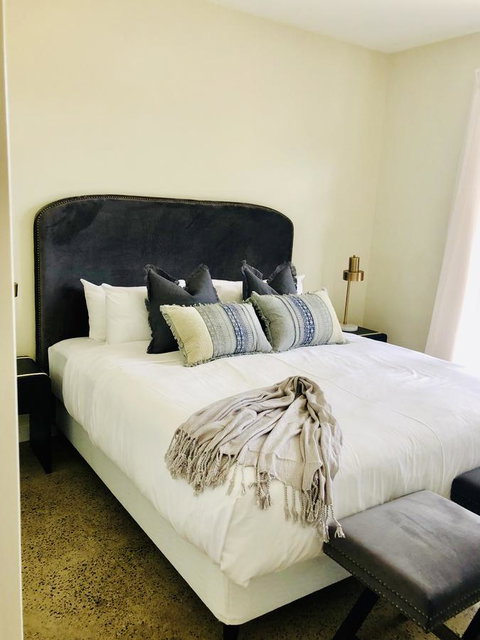 EMBRACING EVANDALE - Hosted By L'Abode Accommodation - Kingaroy Accommodation 3