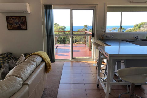 BAY OF FIRES SEACHANGE Ocean Frontage - Kingaroy Accommodation 2