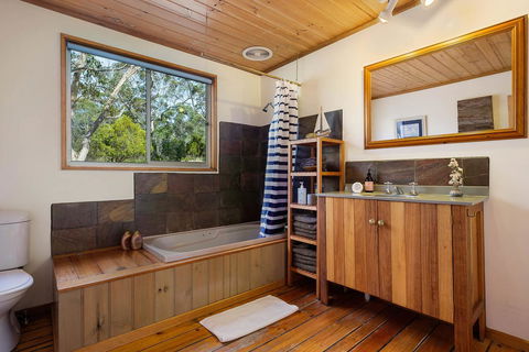 Mandala Bruny Island - Kingaroy Accommodation 13