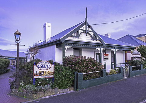 Touchwood Cottages - Kingaroy Accommodation 5