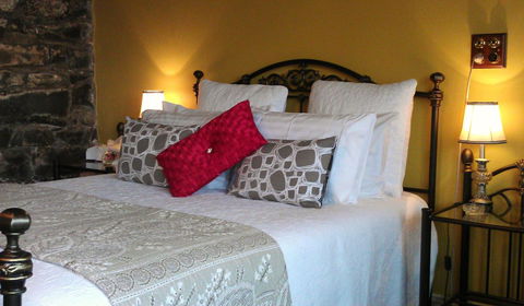 Touchwood Cottages - Kingaroy Accommodation 28