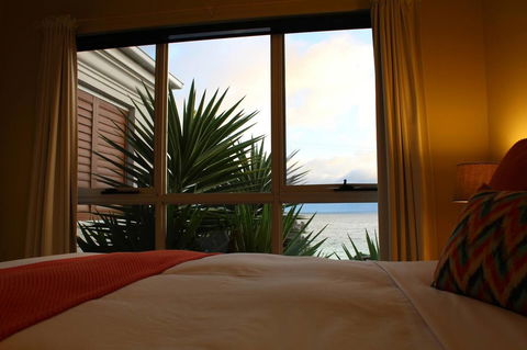 Villa 2 Bay Of Fires - Kingaroy Accommodation 8
