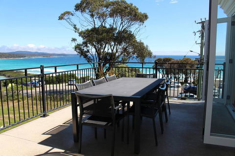 Villa 2 Bay Of Fires - Kingaroy Accommodation 9