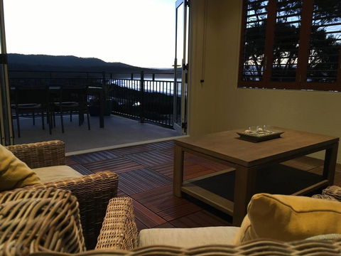 Villa 2 Bay Of Fires - Kingaroy Accommodation 5