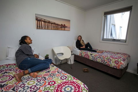 The Island Accommodation - Kingaroy Accommodation 3