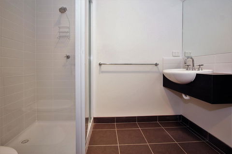 The Island Accommodation - Kingaroy Accommodation 5
