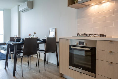 Brand New One/Two - Bed Room Apartment @ Maribyrnong - Kingaroy Accommodation 17