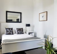 The Royal Hotel Mornington - Kingaroy Accommodation