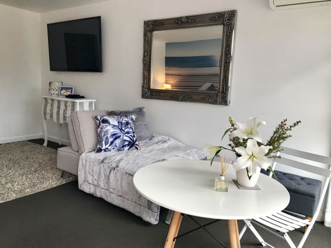 Lorne World - Kingaroy Accommodation 4