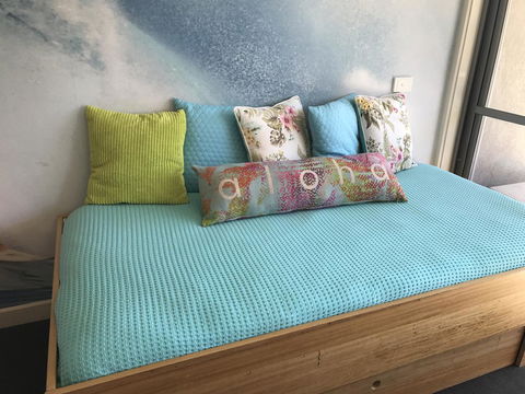 Lorne World - Kingaroy Accommodation 24
