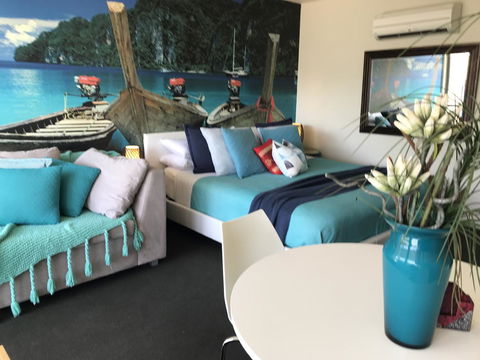 Lorne World - Kingaroy Accommodation 30
