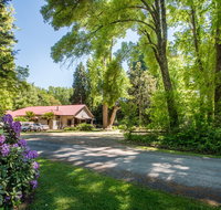 Avalon House - Kingaroy Accommodation