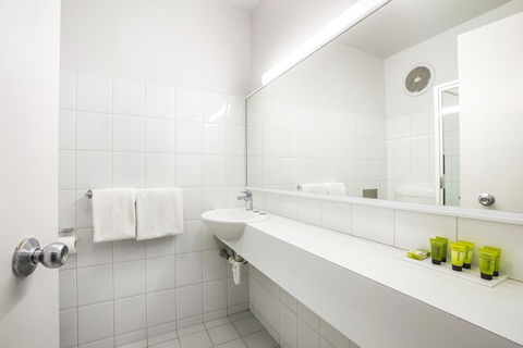 Nightcap At Matthew Flinders Hotel - Kingaroy Accommodation 11