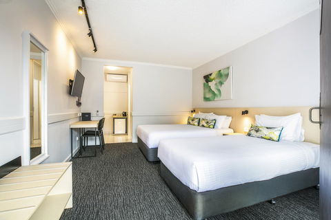 Nightcap At Matthew Flinders Hotel - Kingaroy Accommodation 0