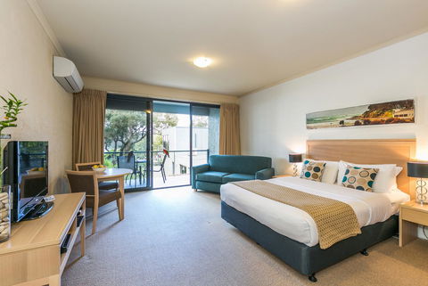 Lorne Surf Apartments - Kingaroy Accommodation 27