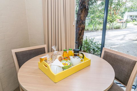 Lorne Surf Apartments - Kingaroy Accommodation 5