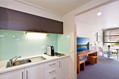Lorne Bay View Motel - Kingaroy Accommodation 41