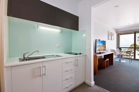 Lorne Bay View Motel - Kingaroy Accommodation 7