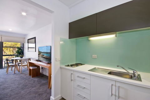 Lorne Bay View Motel - Kingaroy Accommodation 29