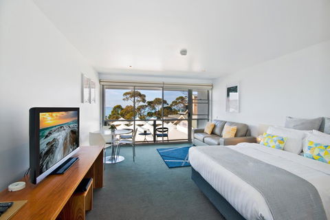 Lorne Bay View Motel - Kingaroy Accommodation 13