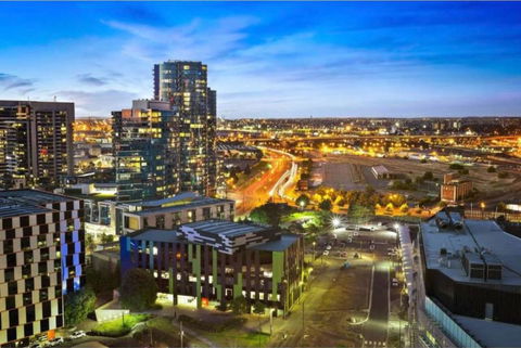 2Bedroom Apartment With Views In Docklands Next To CBD & Marvel Stadium - Kingaroy Accommodation 21