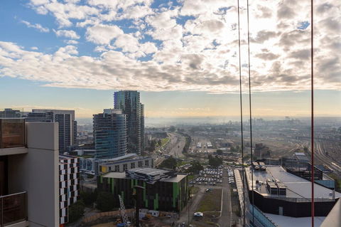 2Bedroom Apartment With Views In Docklands Next To CBD & Marvel Stadium - Kingaroy Accommodation 5