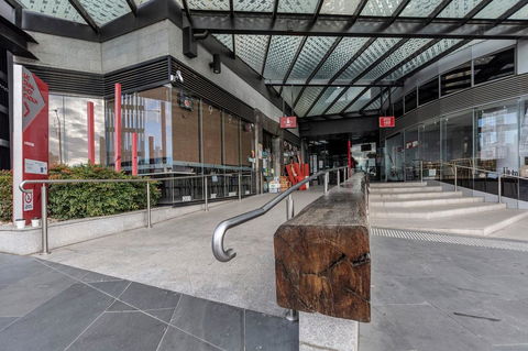 2Bedroom Apartment With Views In Docklands Next To CBD & Marvel Stadium - Kingaroy Accommodation 20