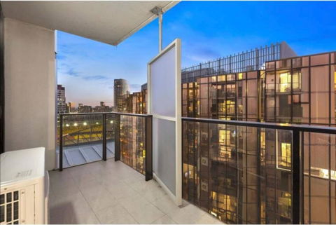 2Bedroom Apartment With Views In Docklands Next To CBD & Marvel Stadium - Kingaroy Accommodation 14
