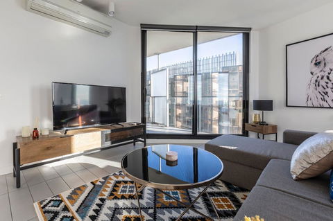2Bedroom Apartment With Views In Docklands Next To CBD & Marvel Stadium - Kingaroy Accommodation 2