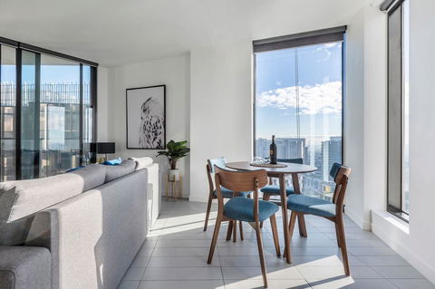 2Bedroom Apartment With Views In Docklands Next To CBD & Marvel Stadium - Kingaroy Accommodation 4