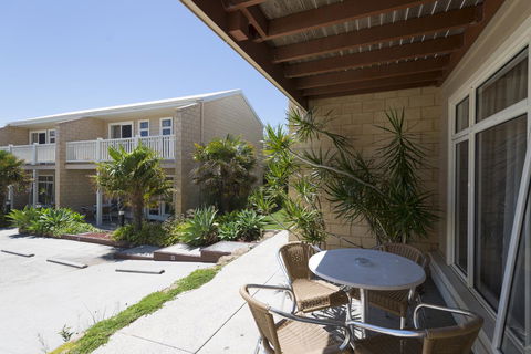 Port Campbell Parkview Motel & Apartments - Kingaroy Accommodation 33