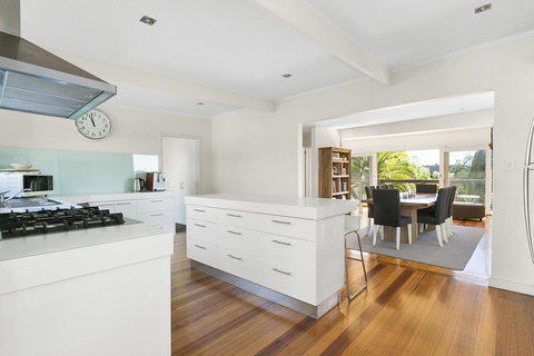 Front Beach House - Kingaroy Accommodation 3