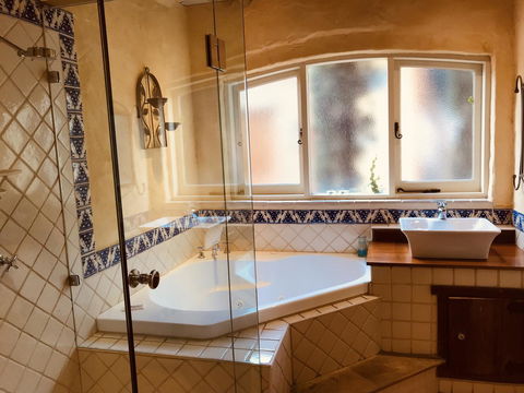 Villa Mallorca - Kingaroy Accommodation 7