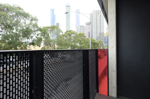 Mono Apartments On Franklin Street - Kingaroy Accommodation 4