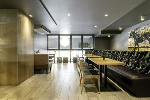 Brady Hotels Central Melbourne - Kingaroy Accommodation 14